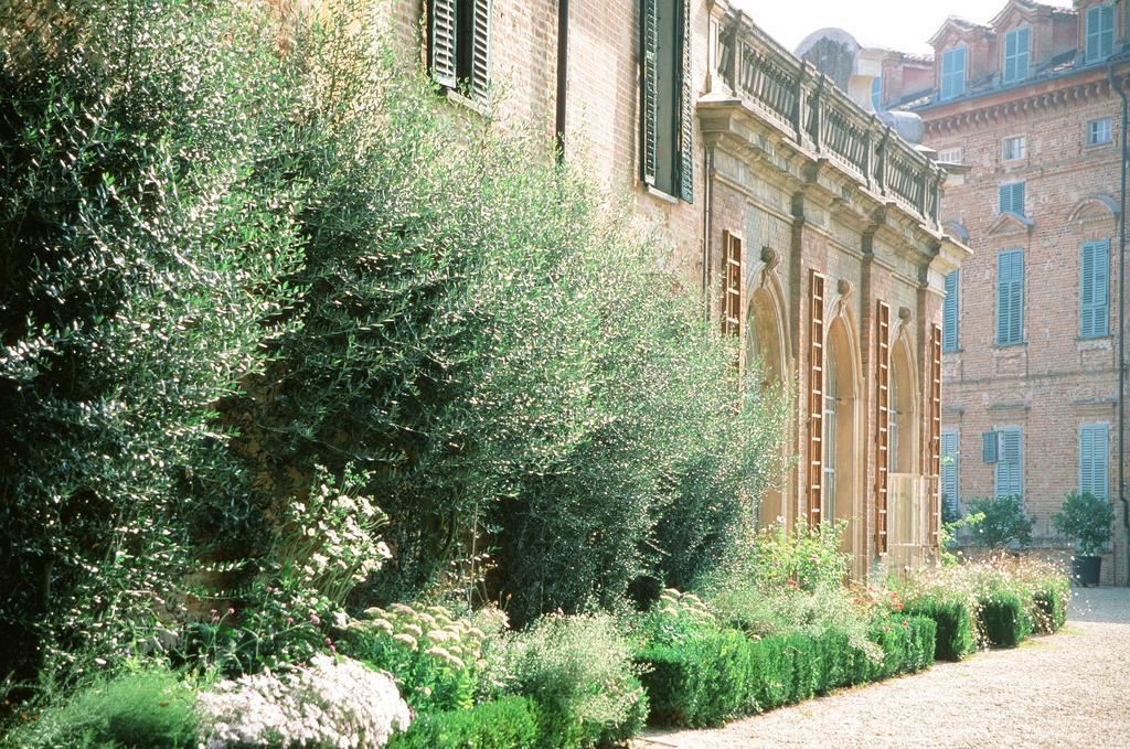 Marchesi Alfieri - Cantine E Ospitalita San Martino Alfieri エクステリア 写真