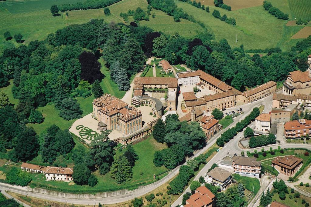 Marchesi Alfieri - Cantine E Ospitalita San Martino Alfieri エクステリア 写真