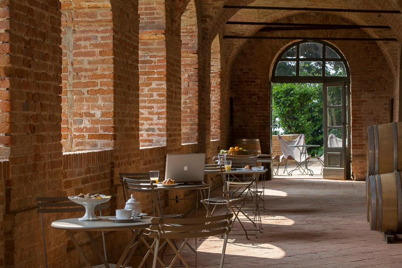 Marchesi Alfieri - Cantine E Ospitalita San Martino Alfieri エクステリア 写真